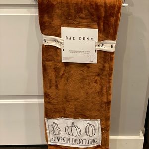Rae Dunn pumpkin everything throw